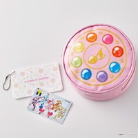 「おジャ魔女どれみ　丸形ポーチ（見習いタップver.）」とスライドカードケース。