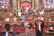 「超逆境クイズバトル!!99人の壁 秋のアニメ・漫画クイズSP」より。1段目左から星ノ谷しずく、洲崎綾、上村祐翔、山口竜之介、江原裕理、小坂井祐莉絵。2段目左から那谷柊優、ながえゆあ。