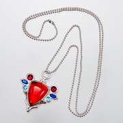 「エイジャの赤石ペンダント」