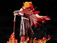 煉獄杏寿郎の1/8スケールフィギュア。