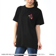 「ディズニー ツイステッドワンダーランド ハーツラビュルイメージTシャツ」ケイトモデル。