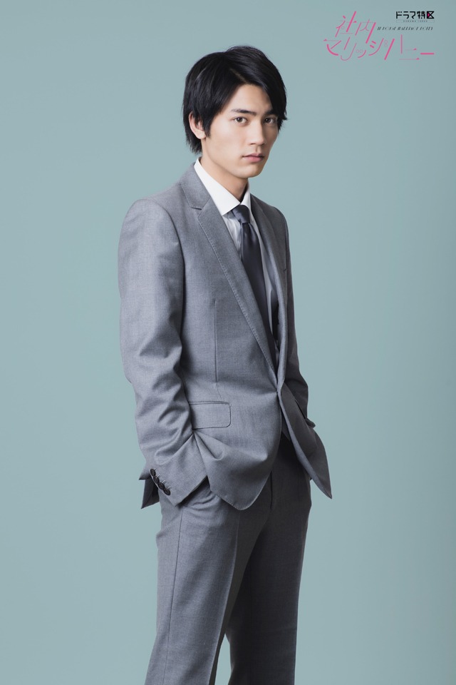 三浦真夏役の板垣瑞生。
