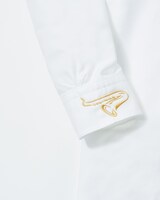 刺繍したシャツの例。