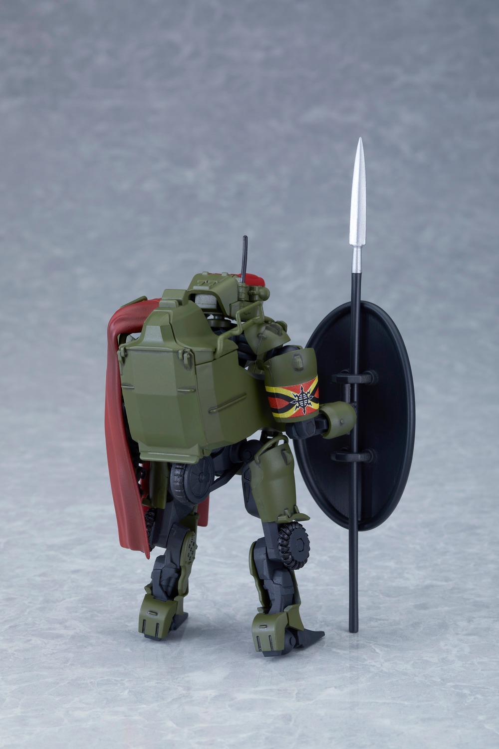 「OBSOLETE Blu-rayコレクターズエディション（初回限定版）」に付属する「プラスチックモデル MODEROID 1/35 アザニア共和国陸軍制式エグゾフレーム」。