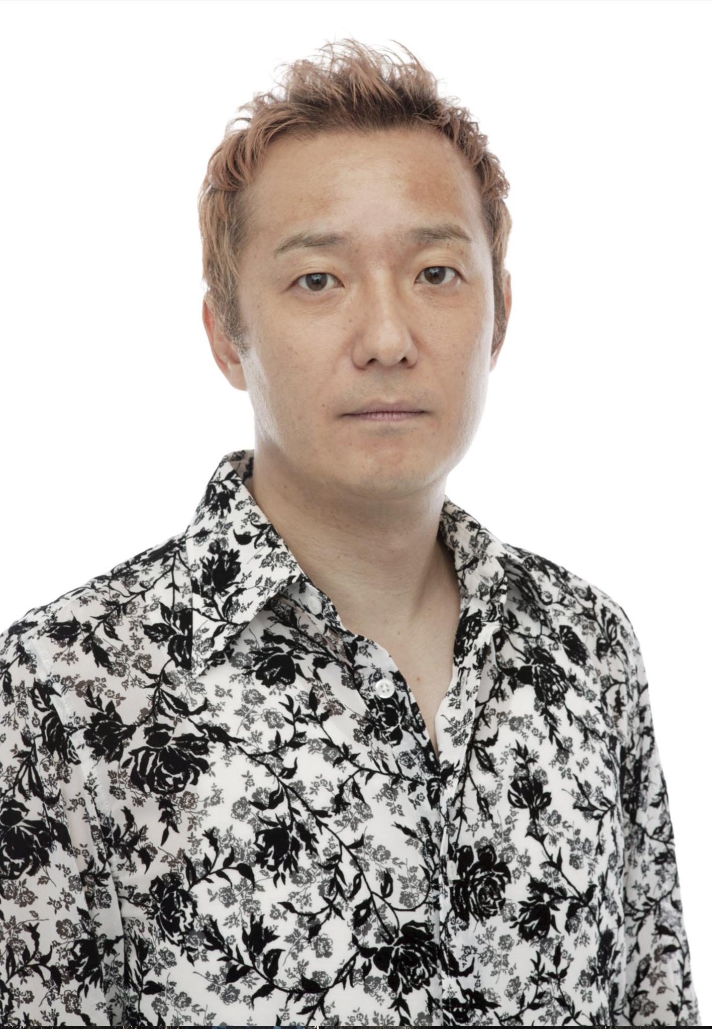 フランス役の小野坂昌也。