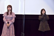 左から木戸衣吹、石原夏織。