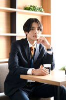 堀隆平役の宮田龍平。