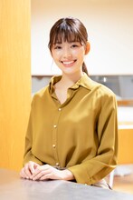 坂口澄花役の中村里帆。