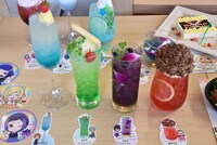 「スペシャルドリンク」。手前左からヒロ、カヅキ、コウジ、田中さんをイメージしたもの。