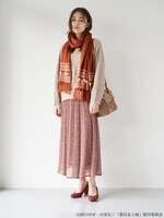 「夏目友人帳 ジャガードニットストール」着用イメージ