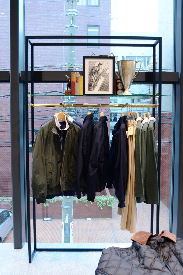 東京・ブルックス ブラザーズ表参道の店内の様子。