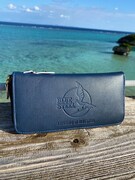 「蒼き鋼のアルペジオ原画展」で販売される予定の「イ401長財布」。