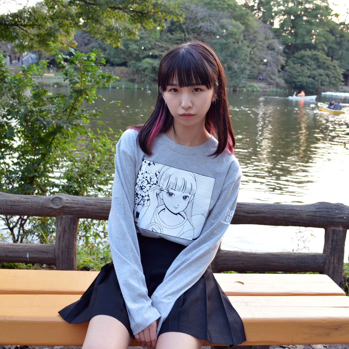 「ロングスリーブTシャツ『メイク』」着用イメージ