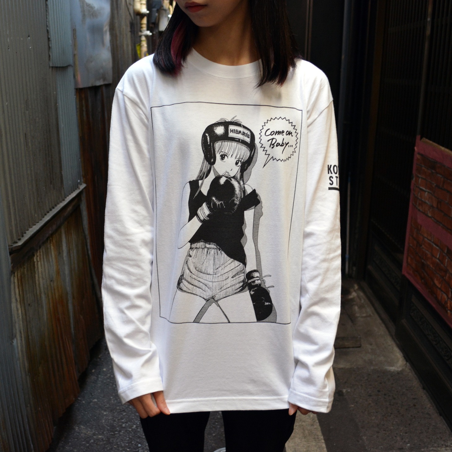 「ロングスリーブTシャツ『カモン！』」着用イメージ