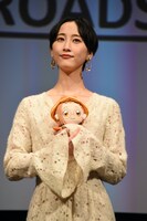 松井玲奈と藤原はづきのぬいぐるみ。