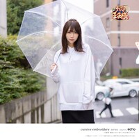 「新テニスの王子様」とechoのコラボパーカー着用イメージ。