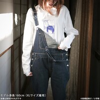 ロングスリーブTシャツの着用イメージ。