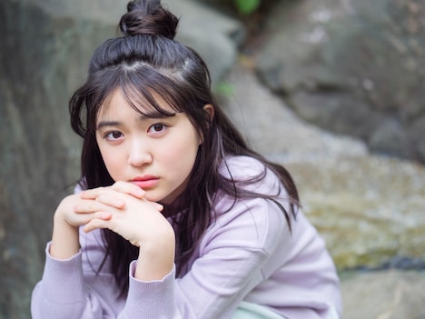 アーヤ役の平澤宏々路。