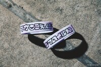 ノベルティのラバーバンド。