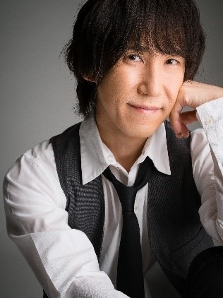 脳細胞（司令）役の平川大輔。