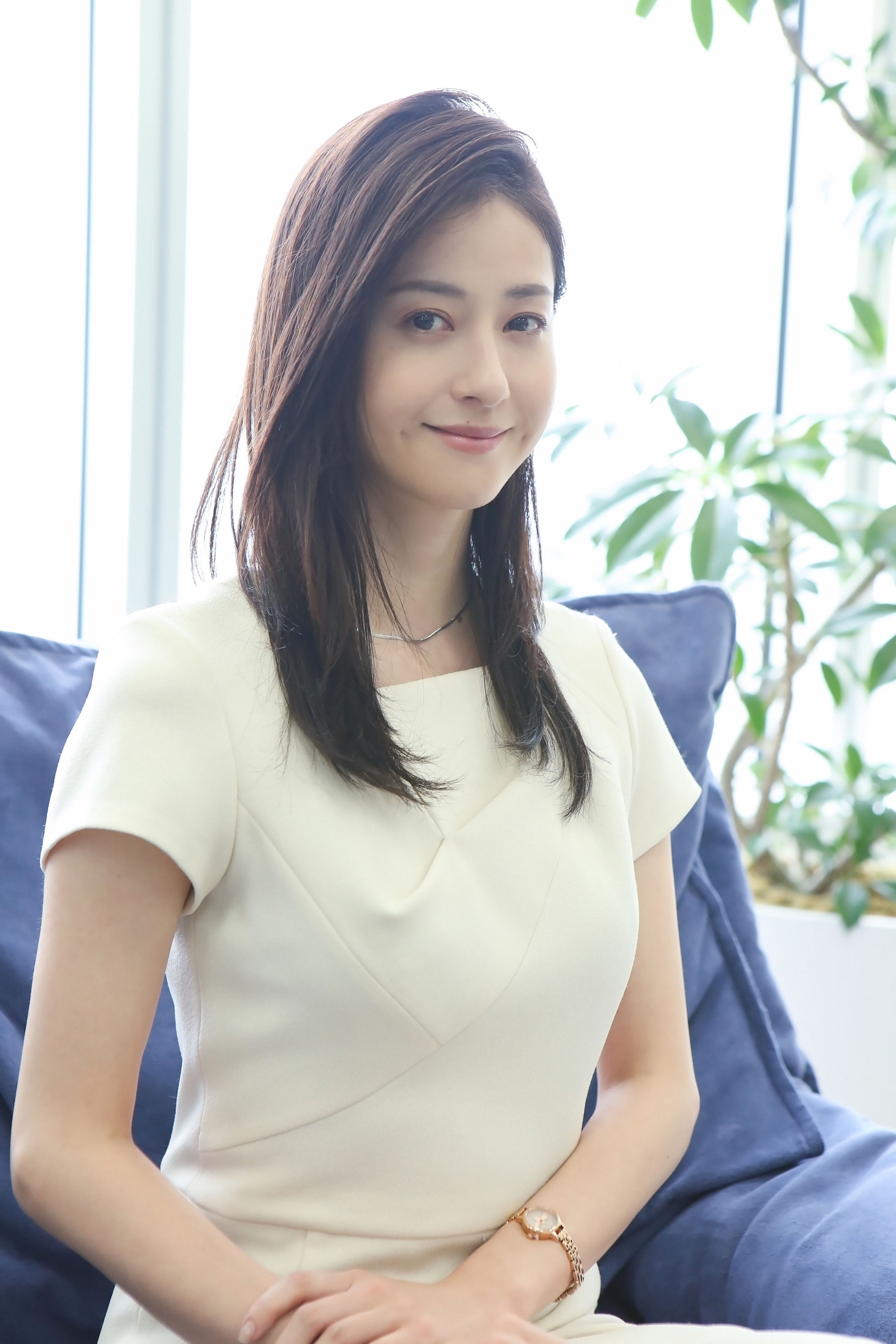 松本若菜演じる西村美雪。