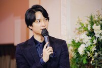 梅原裕一郎 photographer：江藤 はんな（SHERPA+）