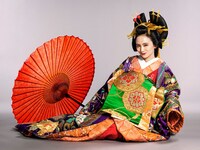 仙夏に扮した岡田結実。