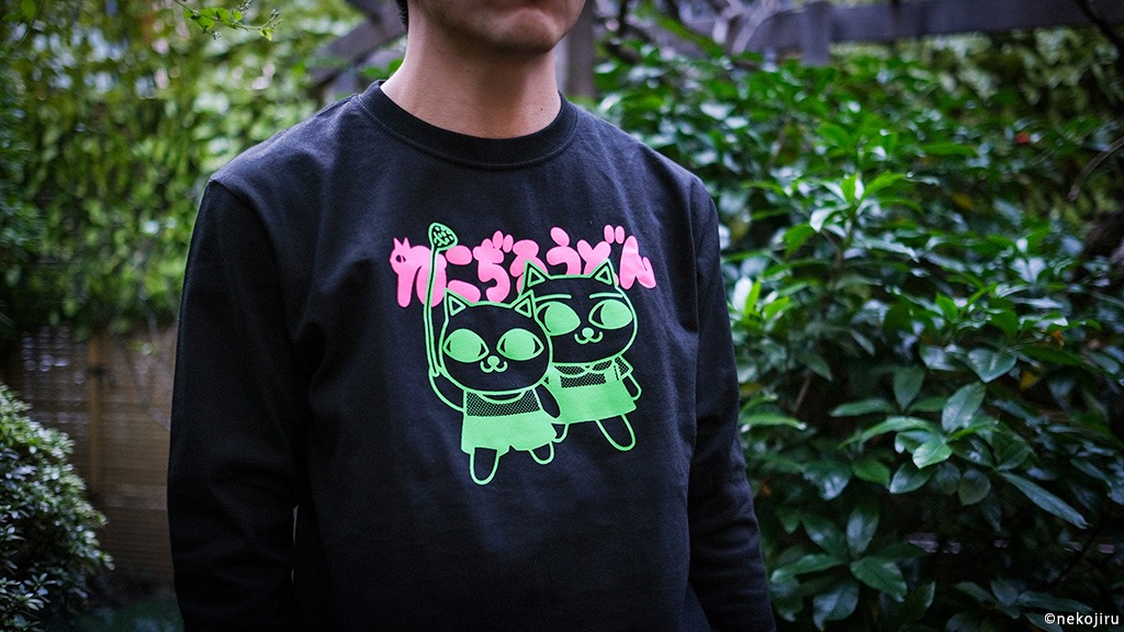 「ねこぢるロンT」着用イメージ。