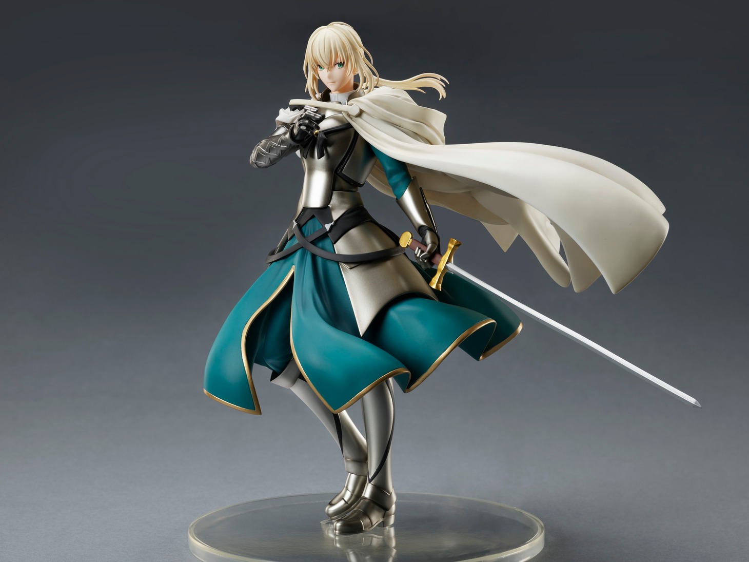 「ベディヴィエール 1/8スケールフィギュア」