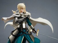 「ベディヴィエール 1/8スケールフィギュア」