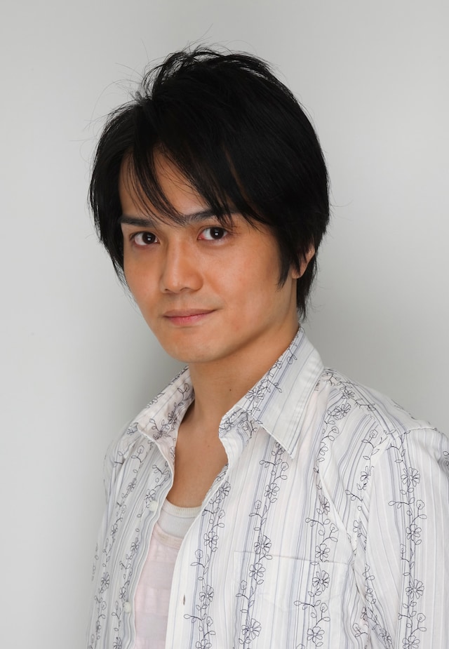 スペイン役の井上剛。