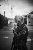 「クローズ生誕30周年記念写真集 武装戦線 THE REAL」より。