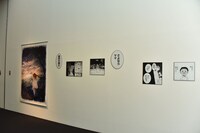 「連載完結記念 約束のネバーランド展」の様子。