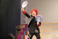 舞台「WITH by IdolTimePripara」より、小林竜之扮するアサヒ。