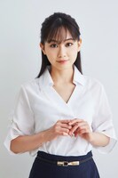 ドール役の伊藤優衣。
