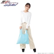 黒子のエコバッグの使用イメージ。