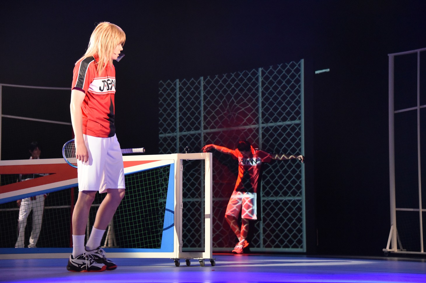 「ミュージカル『新テニスの王子様』The First Stage」より、リリアデント蔵兎座と中河内外道。
