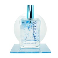 「ガラス越しのKISS」と付属のアクリルスタンド。