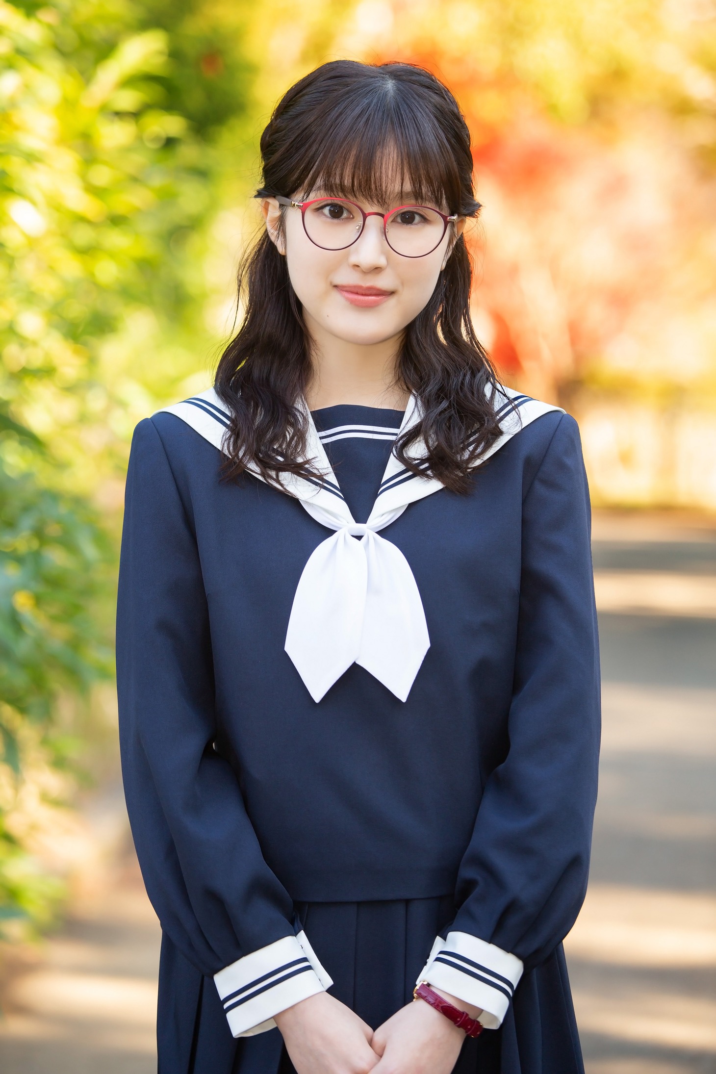 福本莉子扮する松屋めぐみ。
