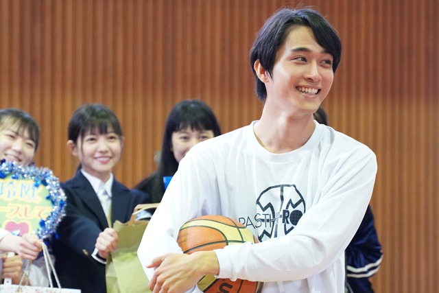 ドラマ「ヒミツのアイちゃん」より、佐藤寛太。