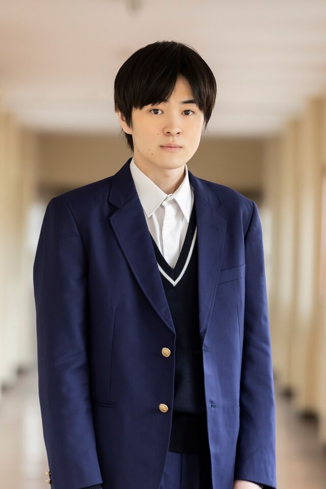 望月歩扮する山田章太郎。