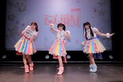 「アイドルタイムプリパラ」よりNonSugar。左から山下七海、田中美海、大森日雅。