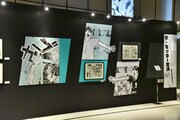 「連載完結記念 ハイキュー!!展」東京会場の様子。