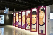 「連載完結記念 ハイキュー!!展」東京会場の様子。