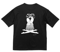 「今日から未来」のTシャツ。