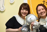 左から花澤香菜、金澤まい。