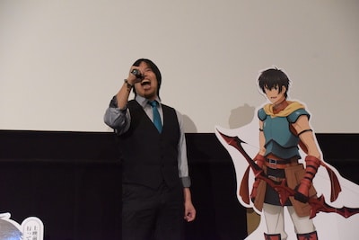 「ステラ」を放つ鶴岡聡。