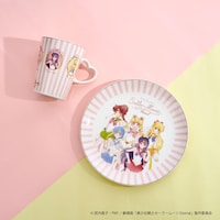 プレートとマグカップ。