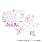 「劇場版『美少女戦士セーラームーンEternal』」と3COINSのコラボグッズ。