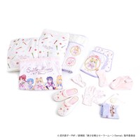 「劇場版『美少女戦士セーラームーンEternal』」と3COINSのコラボグッズ。